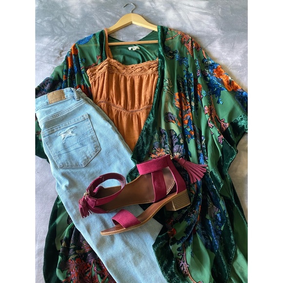 NWT AE Crossover Waist Mom Jeans 2 X-Long - Picture 10 of 10